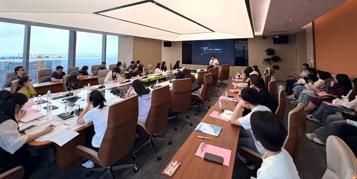 培训现场(官网尺寸).jpg 培训现场(官网尺寸).jpg